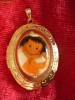 MEDALION foto aurit - cabochon portelan fetitza vesela O17