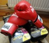 manusi de box si kickbox Lonsdale cel mai MIC PRET 89 lei / bucata