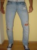 Blugi Bershka de barbati rupti si conici