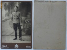Foto pe carton gros ,ofiter roman ,Iasi ,inceput de sec.20 foto