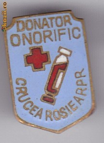 Insigna CRUCEA ROSIE RPR donator onorific