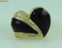 INEL PLACAT CU AUR GALBEN DE 18K CU  ZIRCONIU ALB SI EMAIL NEGRU foto