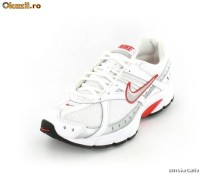 Adidasi Nike marimea 43