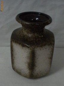 Vaza  hexagonala din ceramica foto
