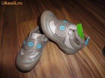 Pantofi/adidasi CROCS originali foto