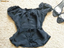 BLUZA DAMA BENETTON MARIME S-XS, CU UMERII LASATI, F FRUMOASA foto