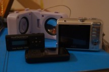 Super okazie,pachet promotional compus din aparat foto digital,un Mp3,un Mp4 si o pereche de miniboxe!!! foto