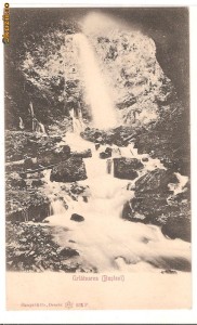 Muntii Bucegi-Cascada Urlatoarea foto