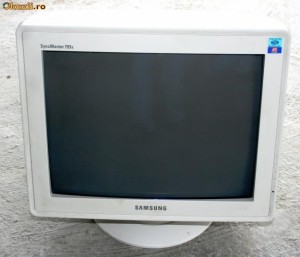 Vand Monitor Crt Samsung Okazii