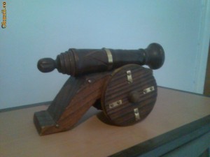 tun din lemn deosebit de bine lucrat (ornament de colectie) stare impecabila!!! foto