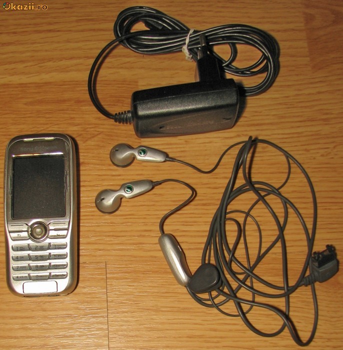 Sony Ericsson K500 foto mare