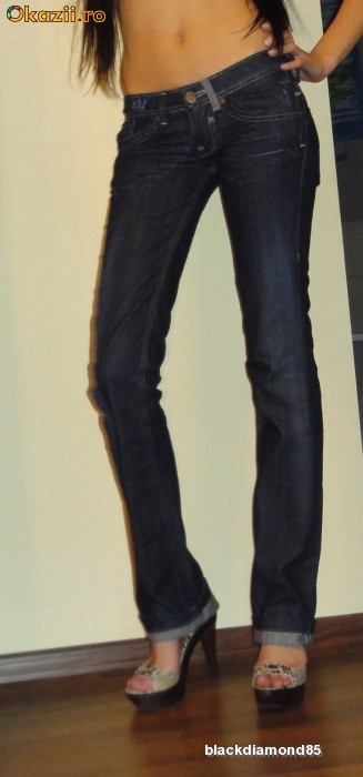 Blugi dama Bershka foto mare