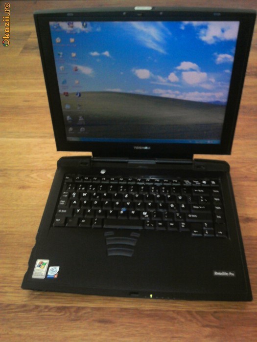 Laptop Toshiba Satellite Pro 6100 foto mare