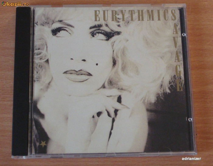 Eurythmics - Savage foto mare