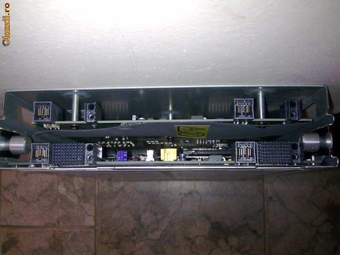 Server IBM eSERVER Blade Center HS20 foto mare