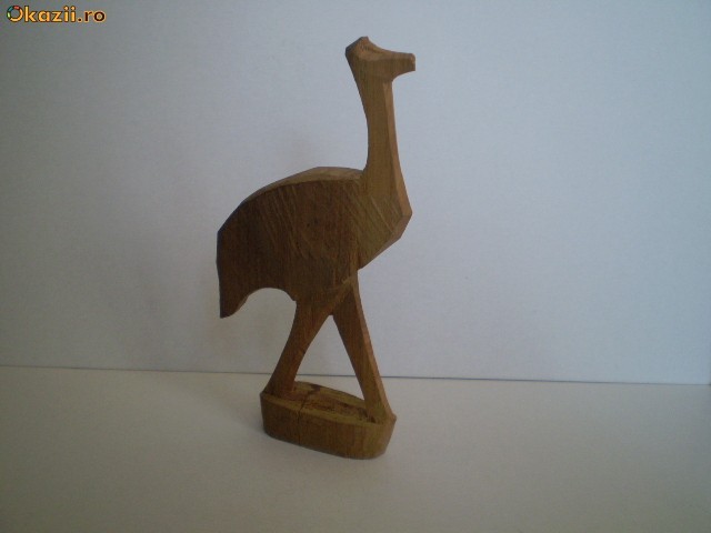 SCULTURA AFRICANA DIN LEMN foto mare