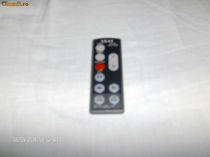 TELECOMANDA CAMERA VIDEO AKAI foto mare