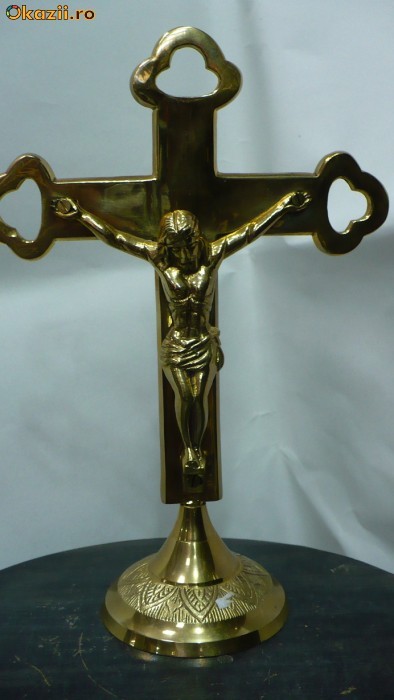 Crucific din bronz foto mare