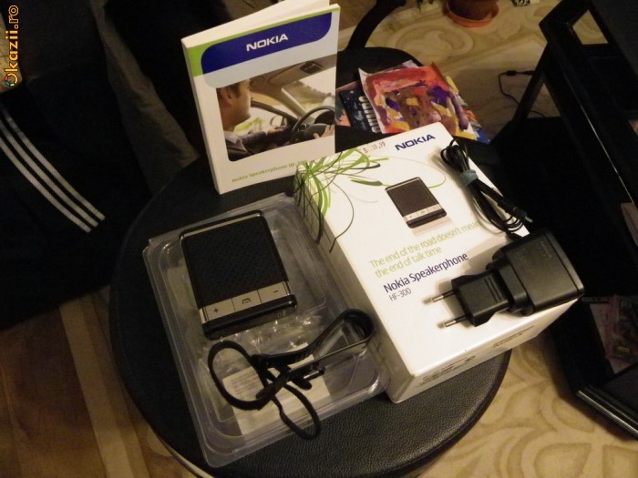 Car Kit Nokia HF 300 foto mare