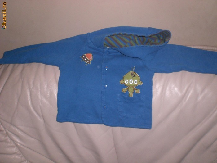 Bluza groasa BABIES  impecabila foto mare
