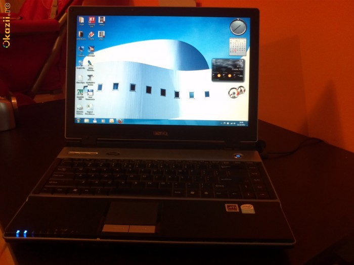 laptop benq foto mare