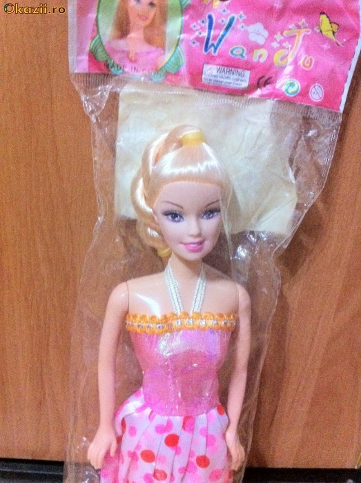 PAPUSA TIP BARBIE - barby papusi foto mare
