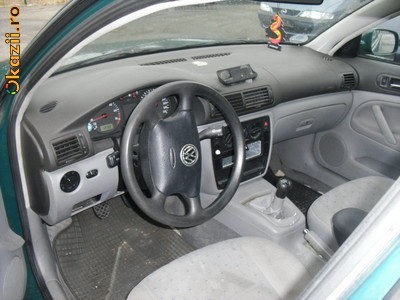 vand vw passat foto mare