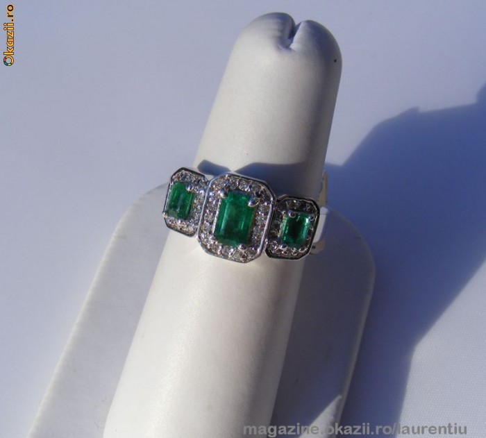 Inel designer aur 14K, 6g, triplu setting anturaj cu SMARALDE si BRILIANTE !! foto mare