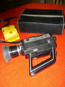 Revue S8 DELUXE - camera de filmat de 8 mm + caseta sigilata foto