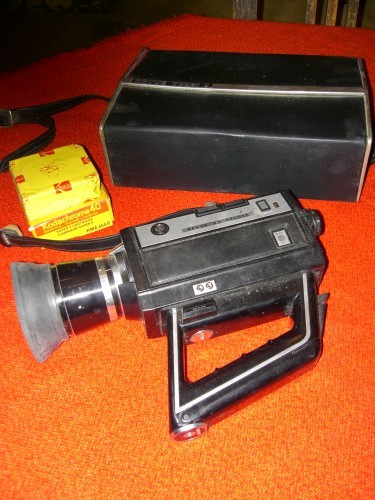 Revue S8 DELUXE - camera de filmat de 8 mm + caseta sigilata foto mare
