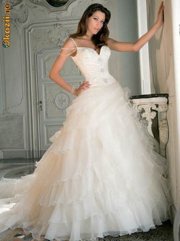 Wedding Saloon :: Новинки свадебных платьев 2011 - Свадебные