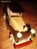 Macheta automobil de epoca, confectionata din lemn, 14 cm