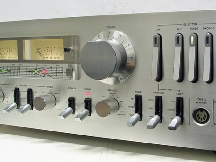 Amplificator - statie - solid state AIWA AA 8700E foto mare Amplificator - statie - solid state AIWA AA 8700E foto mare